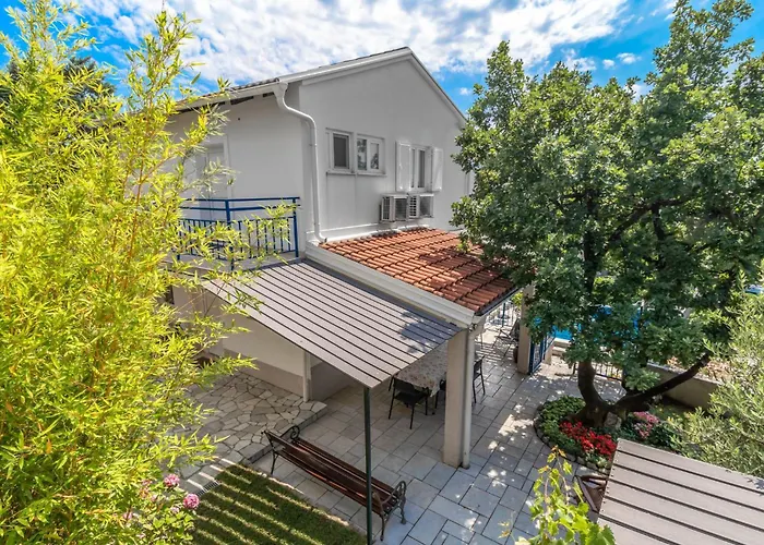 3 Bedroom Beautiful In 度假居 卓得诺沃