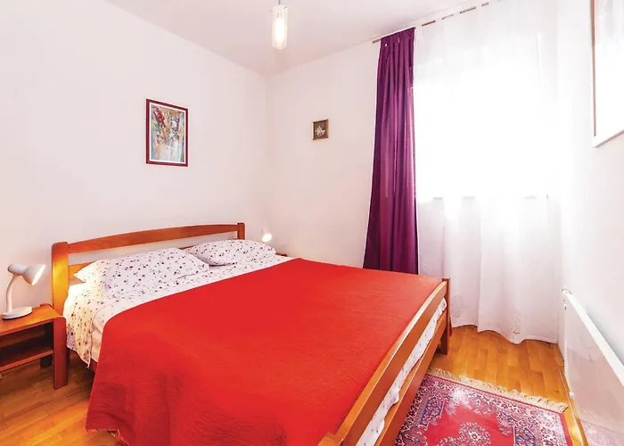 3 Bedroom Beautiful In 度假居