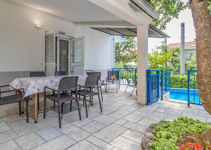 3 Bedroom Beautiful In * 卓得诺沃