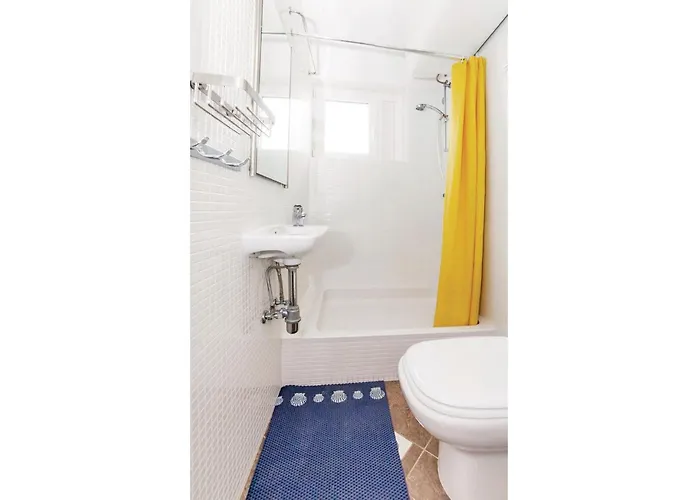 3 Bedroom Beautiful In 度假居