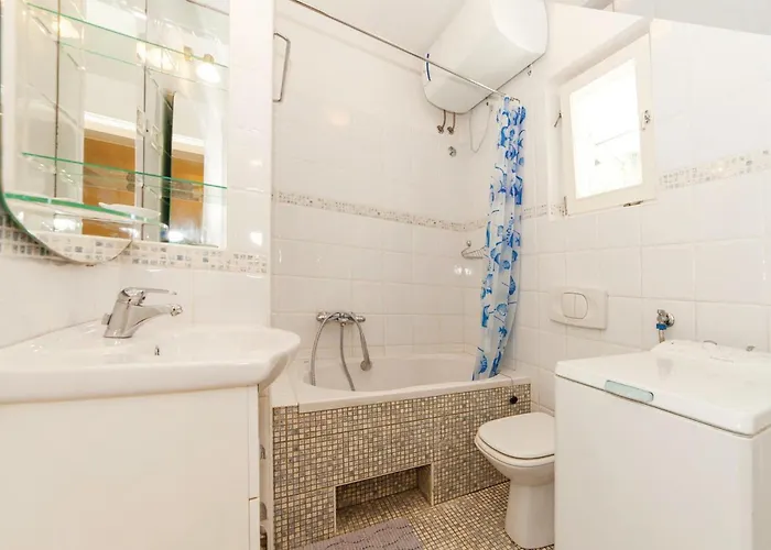 3 Bedroom Beautiful In