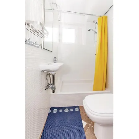 3 Bedroom Beautiful In Σπίτι διακοπών